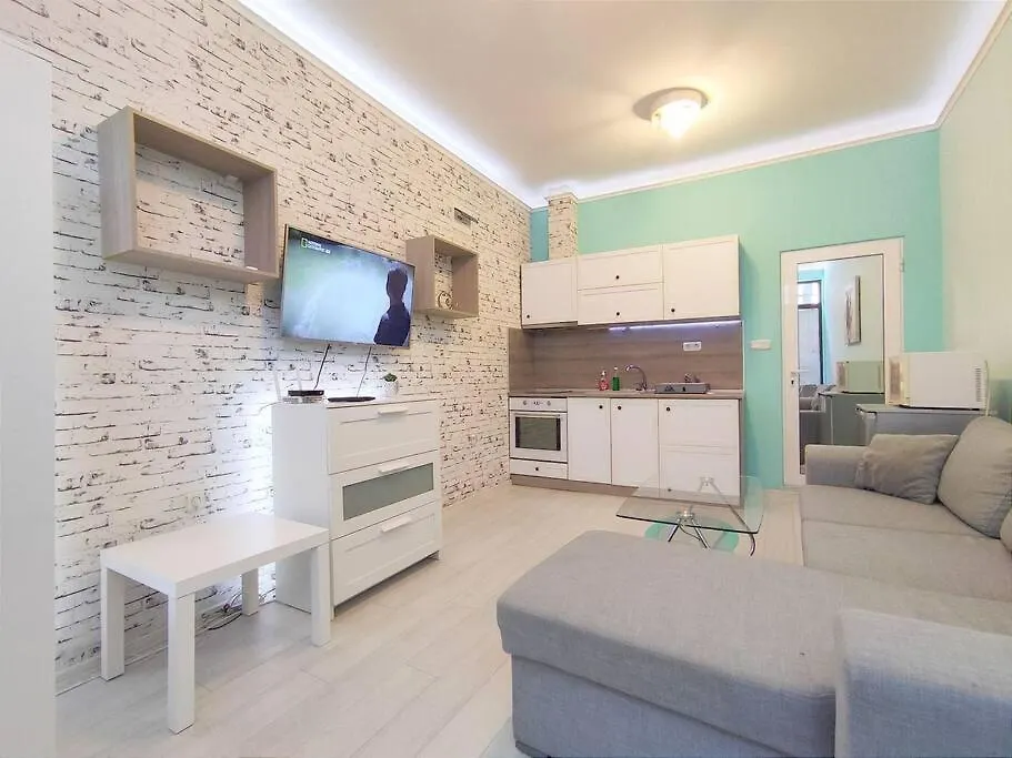 Mony Studio Varna 0*,  Bulgarie